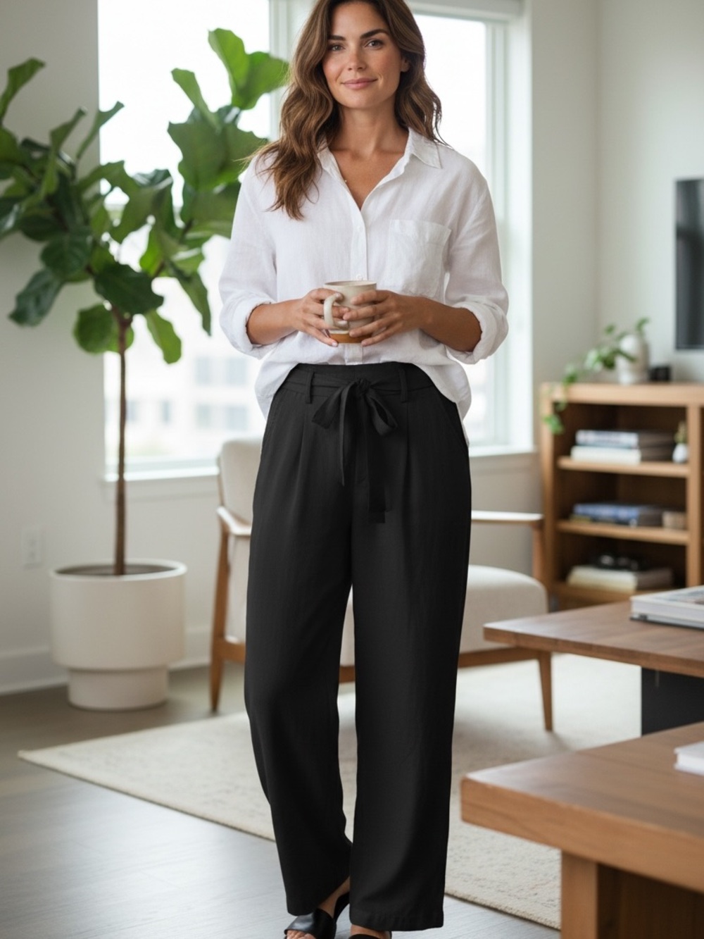 Wide-Leg Pants in Black